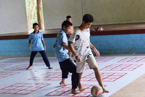 タイ子供の村学園孤児院室内運動場