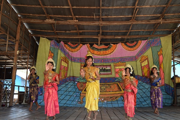 カンボジア民族舞踊