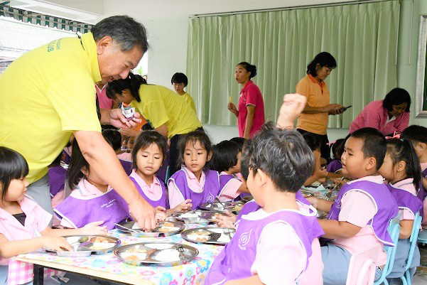 タイの幼稚園を訪問