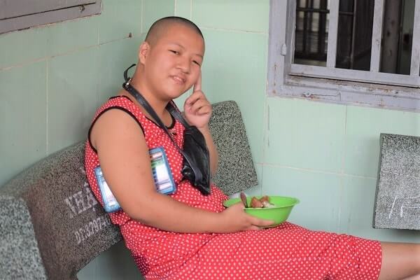 ベトナム孤児院肥満の指導